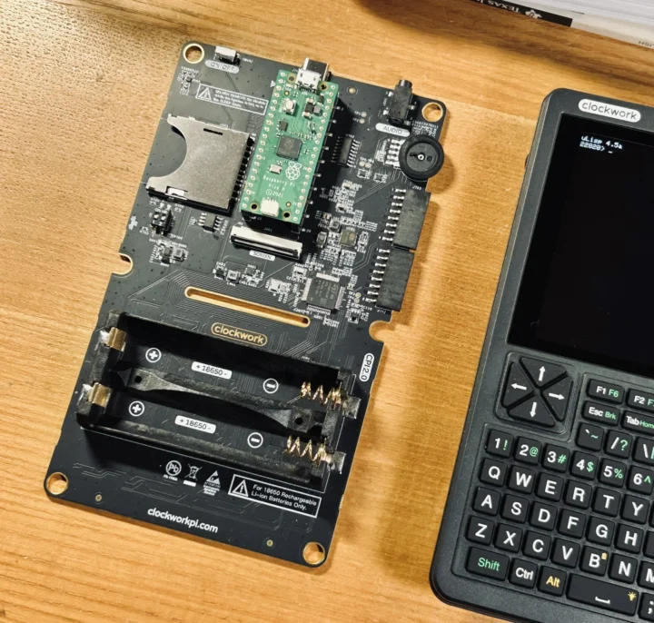 Raspberry Pi Keyboard - Le kit PicoCalc est un terminal