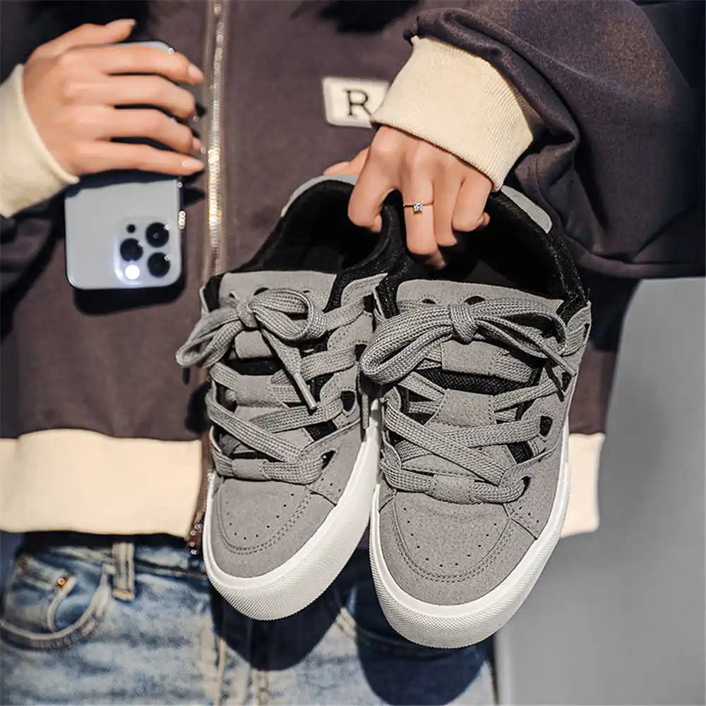 Tech Office Names - Chaussures d'école Hiphop avec laçage pour