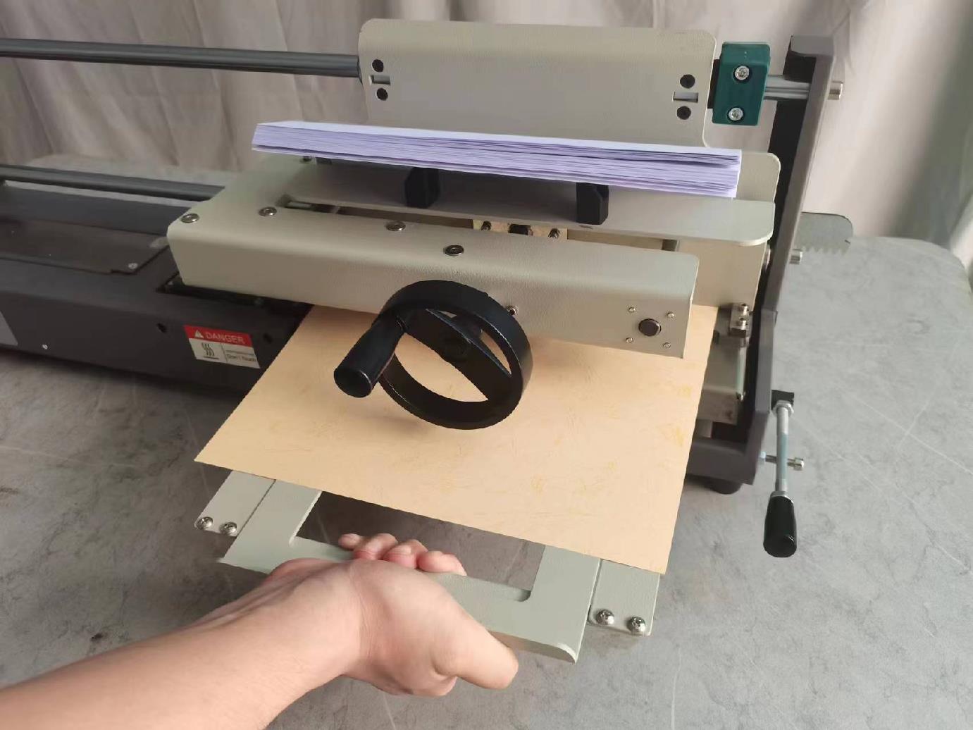 Machine industrielle professio - Binding Machine Comb avis et prix