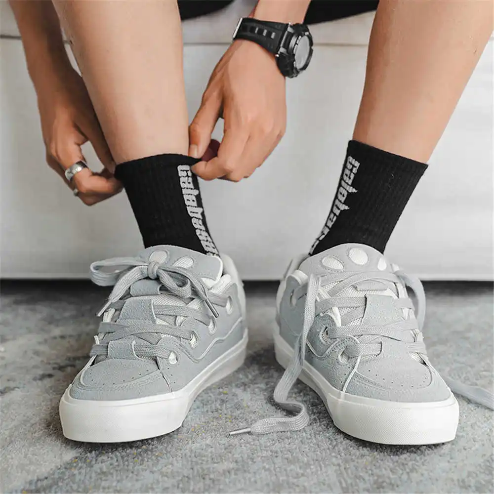 Chaussures d'école Hiphop avec - Tech Office Names avis et prix